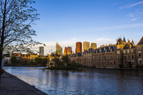 Het Binnenhof ontwaakt: kom naar het Jong Nieuwspoort Debat