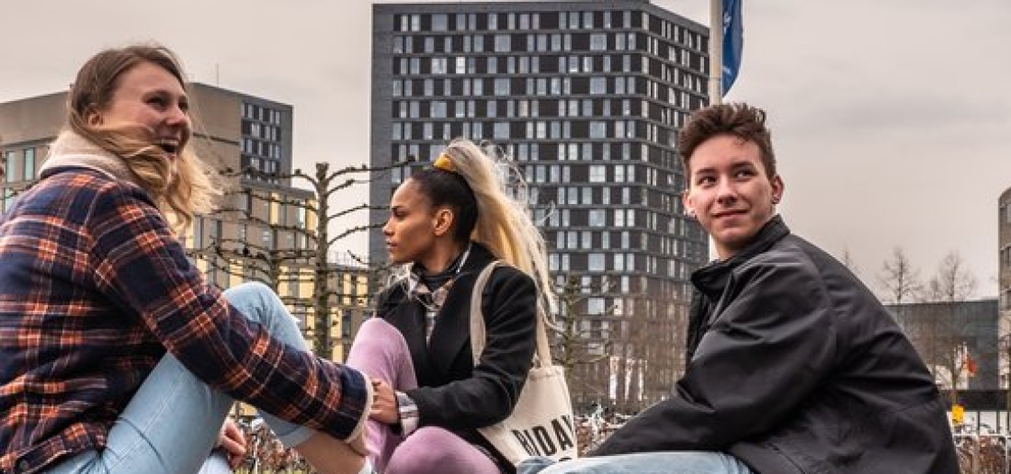 Overhandiging Jongerenmanifest door Het Jonge Geluid